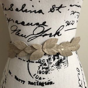 NWT INC Tan Champagne Leaf Elastic Waist Belt